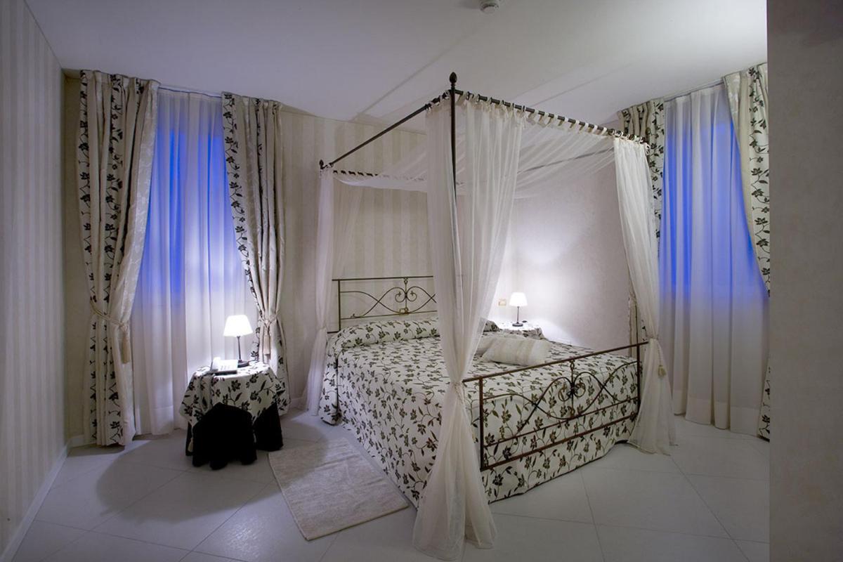 Monastero Resort & Spa Сойано-дель-Лаго Экстерьер фото