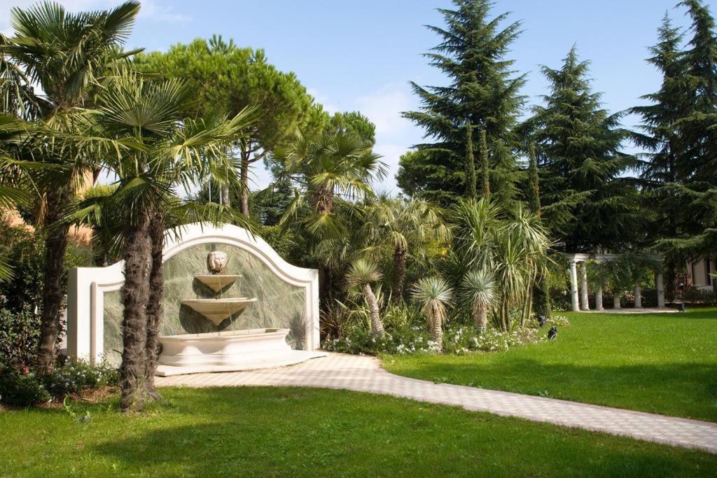 Monastero Resort & Spa Сойано-дель-Лаго Экстерьер фото